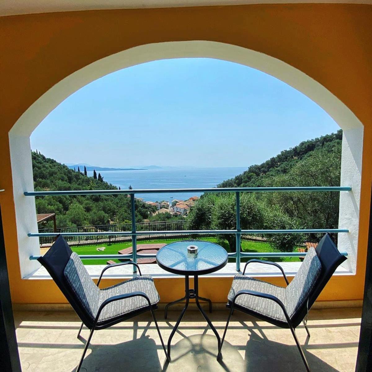 Silent Bay Apartments Katavolos Exterior photo