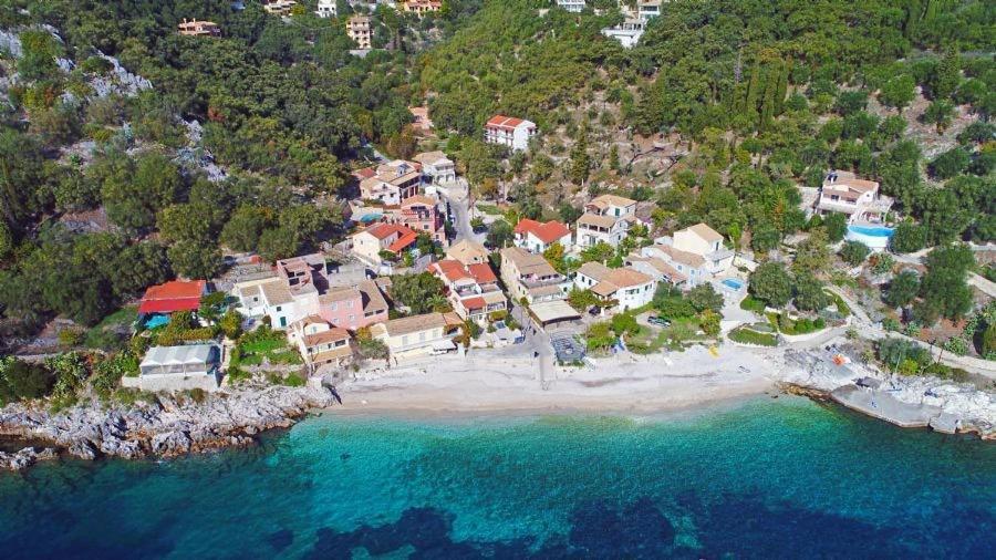 Silent Bay Apartments Katavolos Exterior photo
