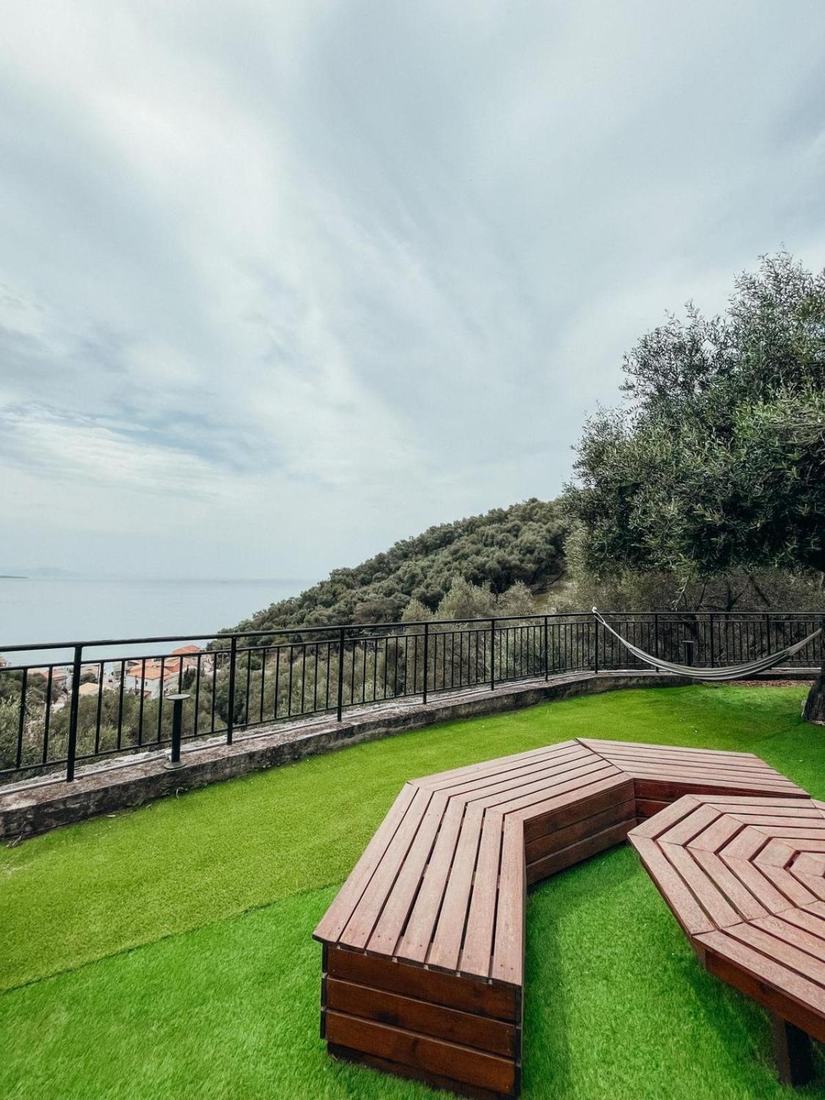 Silent Bay Apartments Katavolos Exterior photo