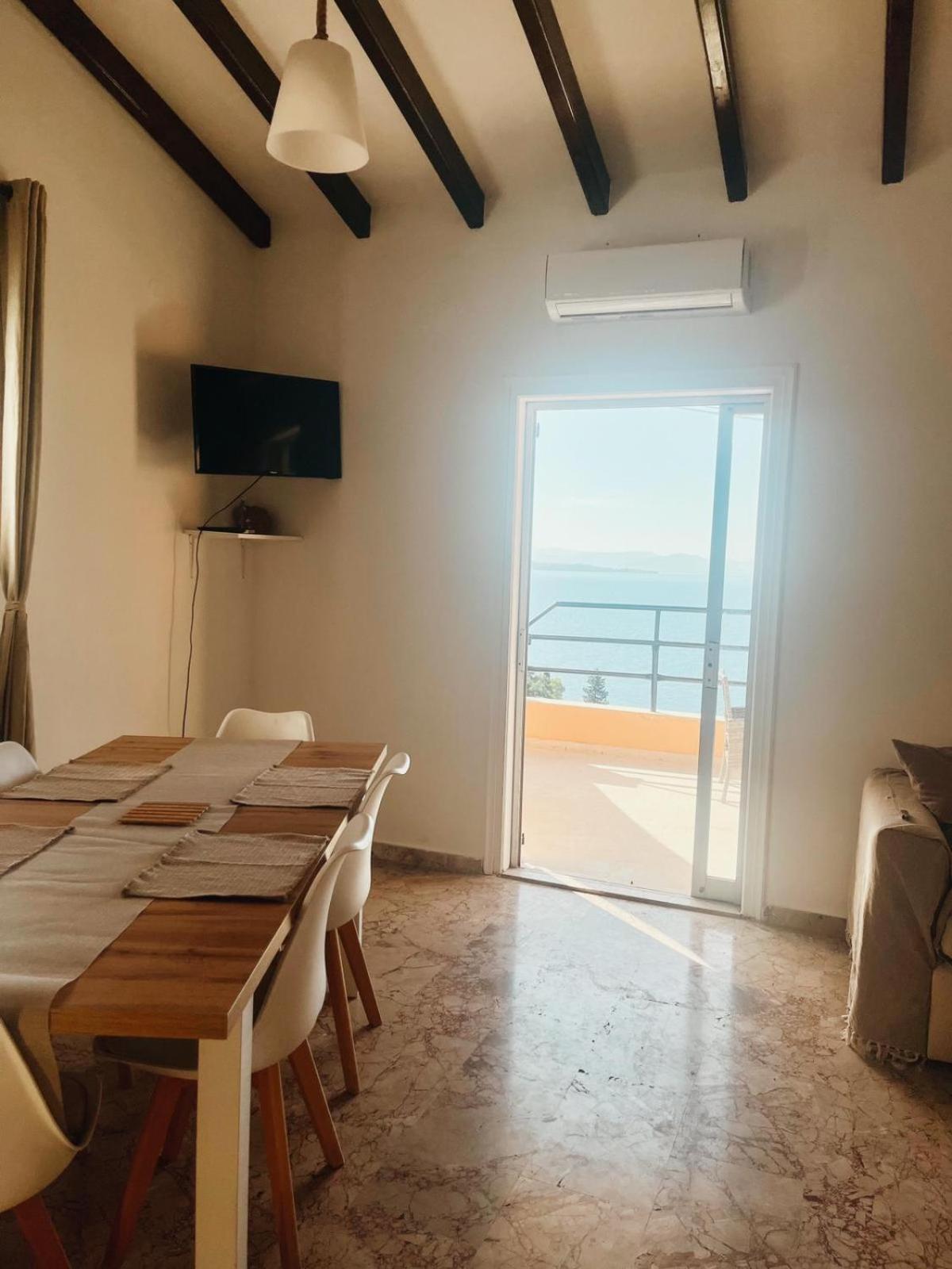 Silent Bay Apartments Katavolos Exterior photo