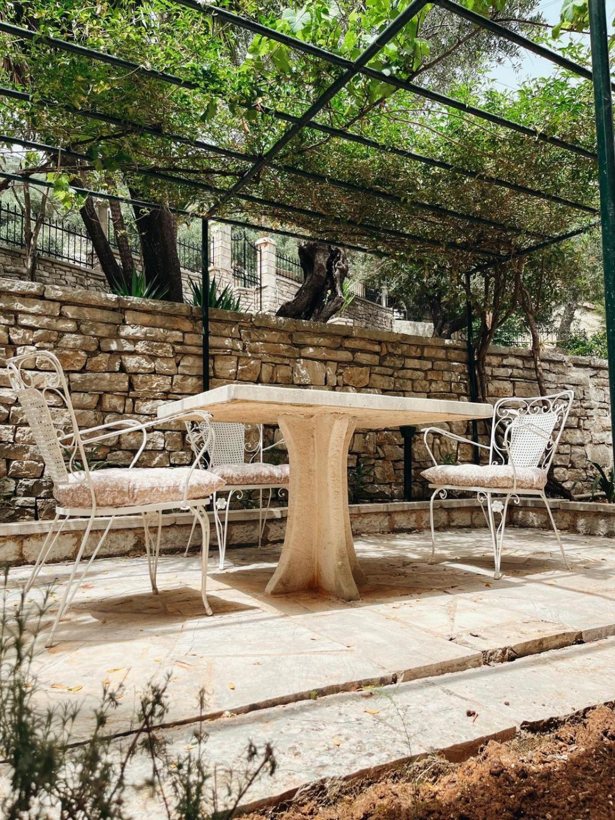 Silent Bay Apartments Katavolos Exterior photo