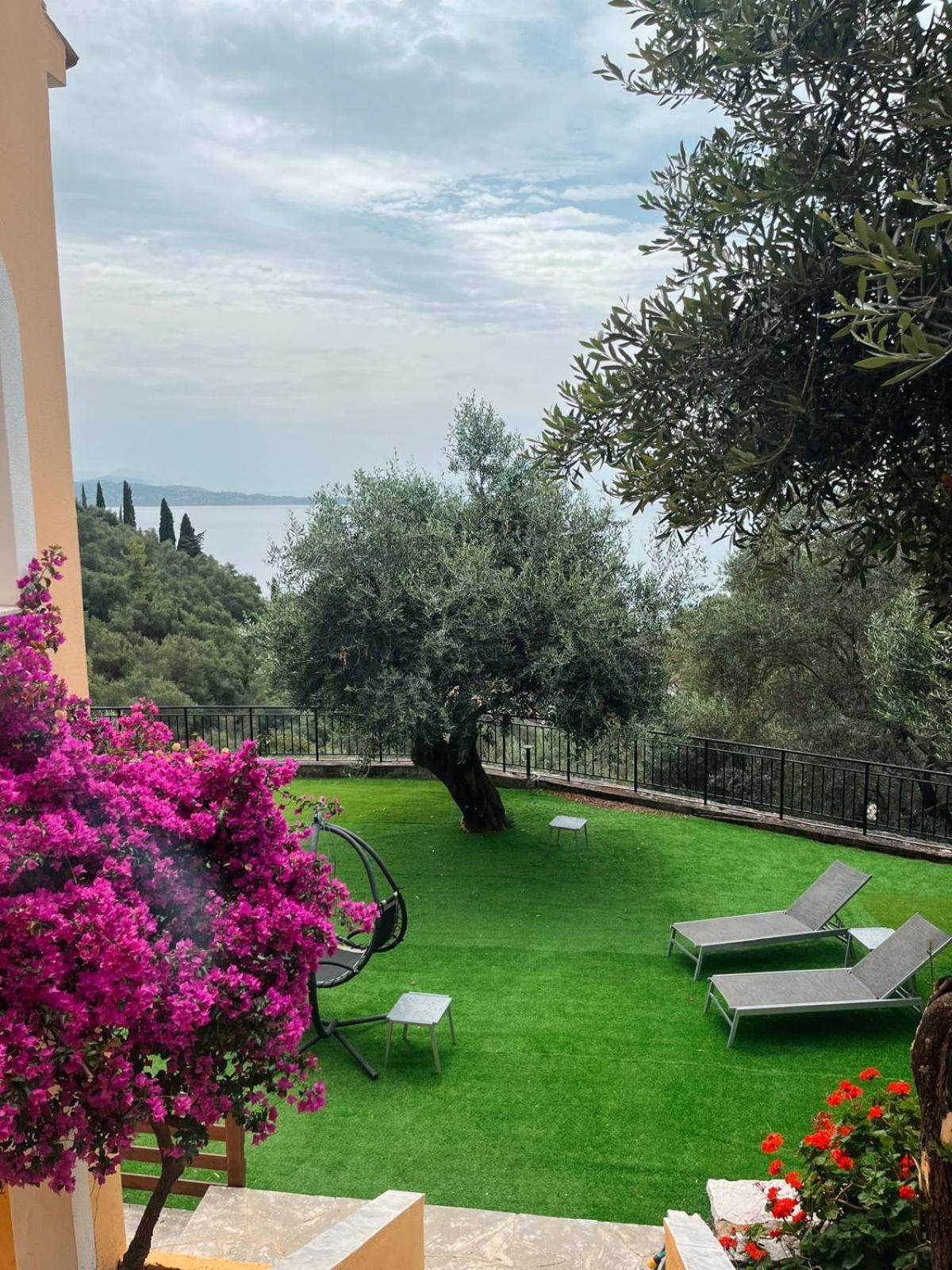 Silent Bay Apartments Katavolos Exterior photo